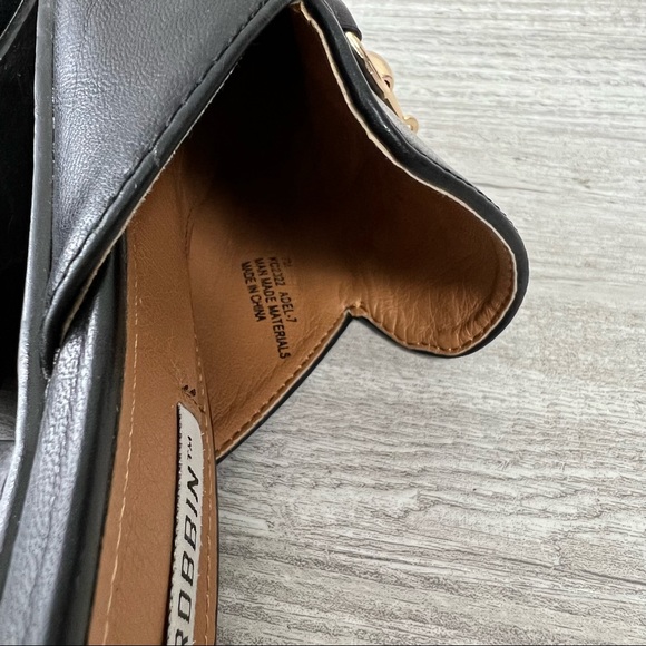 Cape Robbin Black Loafer with embroidered Rose - Picture 5 of 6